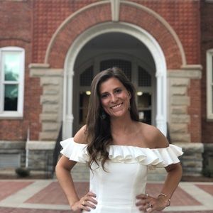 Meet your Posher, Caroline